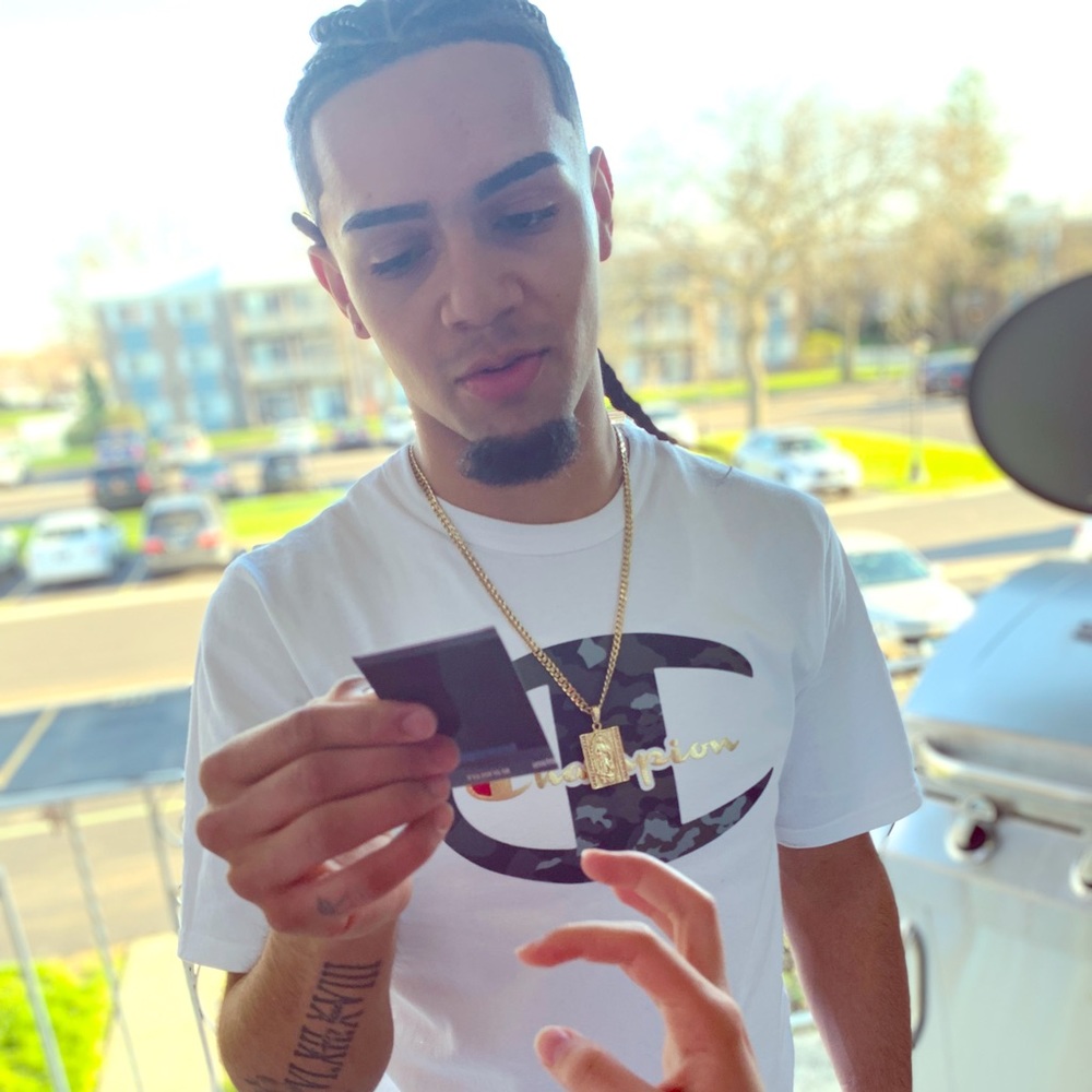 Meet your Posher, Felix